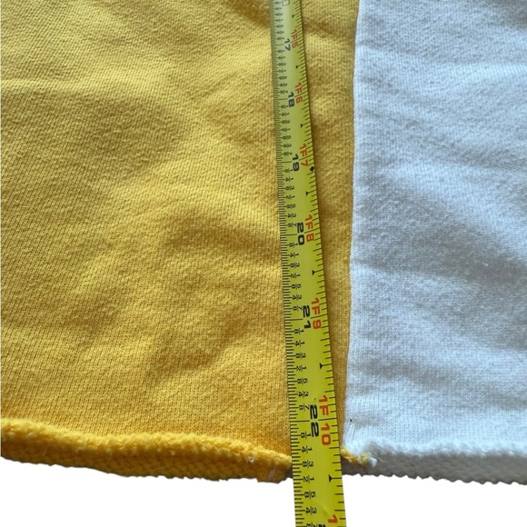 Levi’s Colorblock Cropped Hoodie – Size XL - Picture 6 of 6